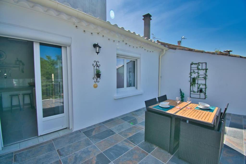 Maison De Charme Centre Lezignan-C. Avec Terrasse Vila Exterior foto